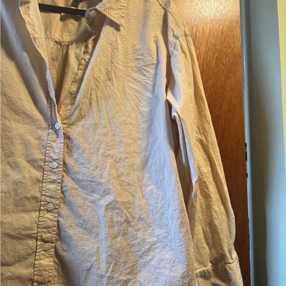 Universal Thread button up - Picture 2 of 9
